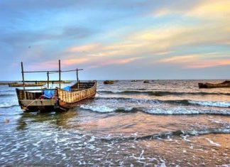 Trà Cổ – Bãi biển mang vẻ đẹp hút hồn du khách tại Quảng Ninh Trà Cổ - Bãi biển mang vẻ đẹp hút hồn du khách tại Quảng Ninh